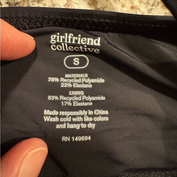 Girlfriend Collective One-Shoulder Sports Bra - Picture 3 of 3